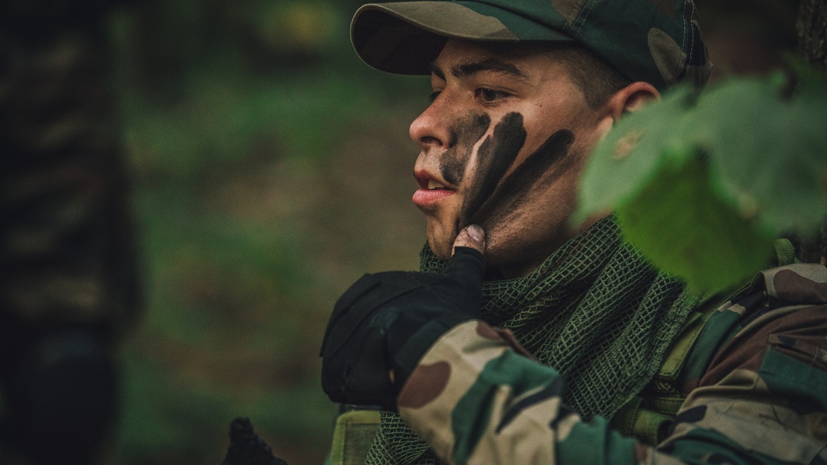 When The Heat is On, New Face Paint Keeps Soldiers Safe