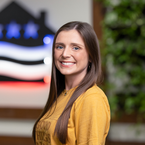 Veterans United Employee Lily Farnen